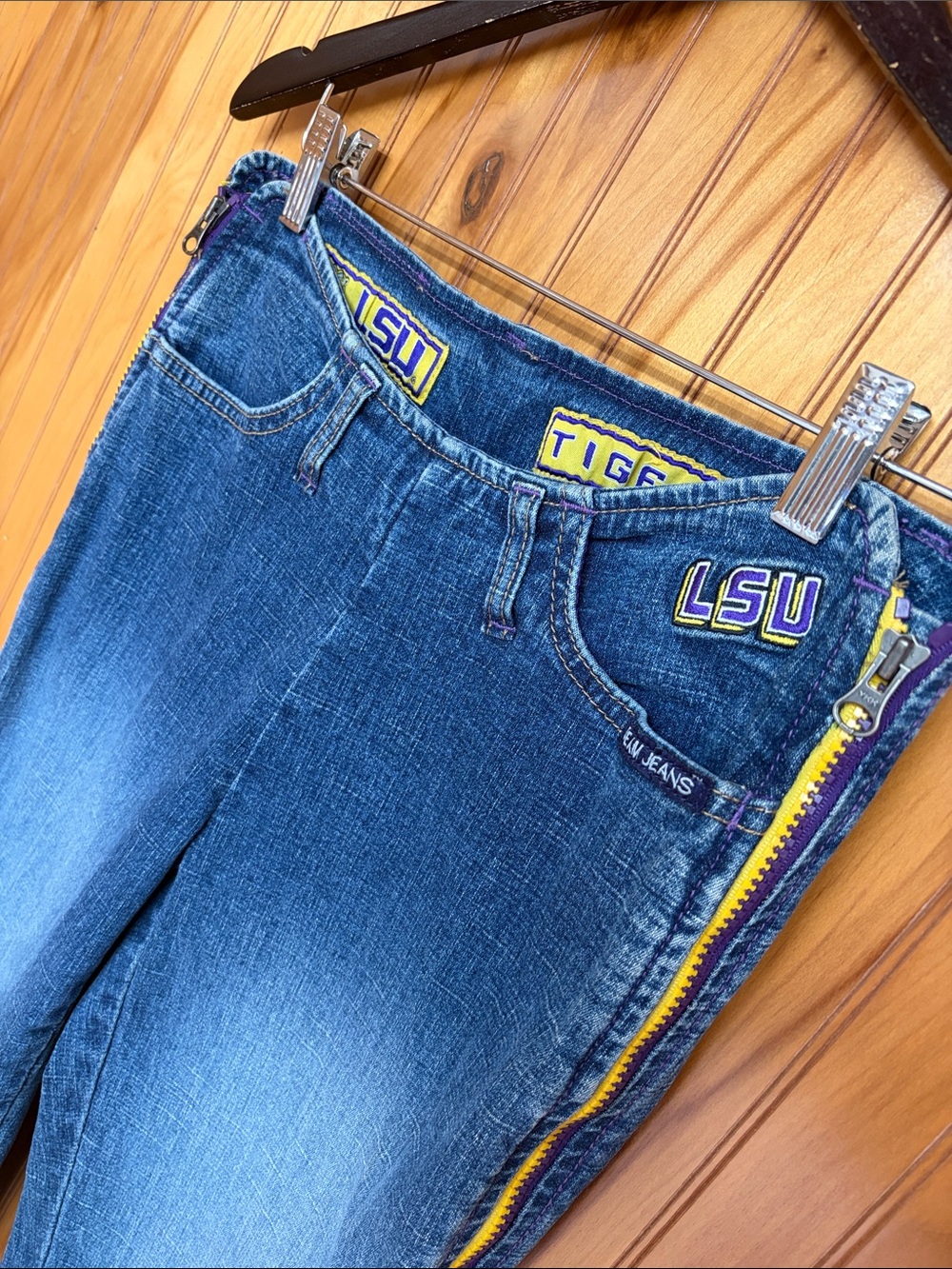 NWT VTG Y2K Team Jeans LSU Tigers  Both Legs-Side Full Zip Wide Denim 5/6x32